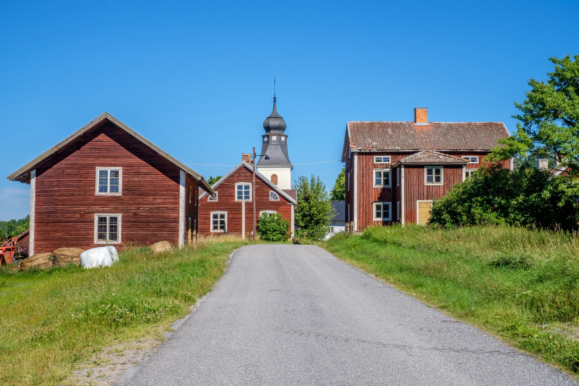 Regna a partly deserted village in the countryside of Ostergotland during summer in Sweden